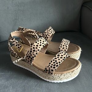 Soda Cheetah sandals
